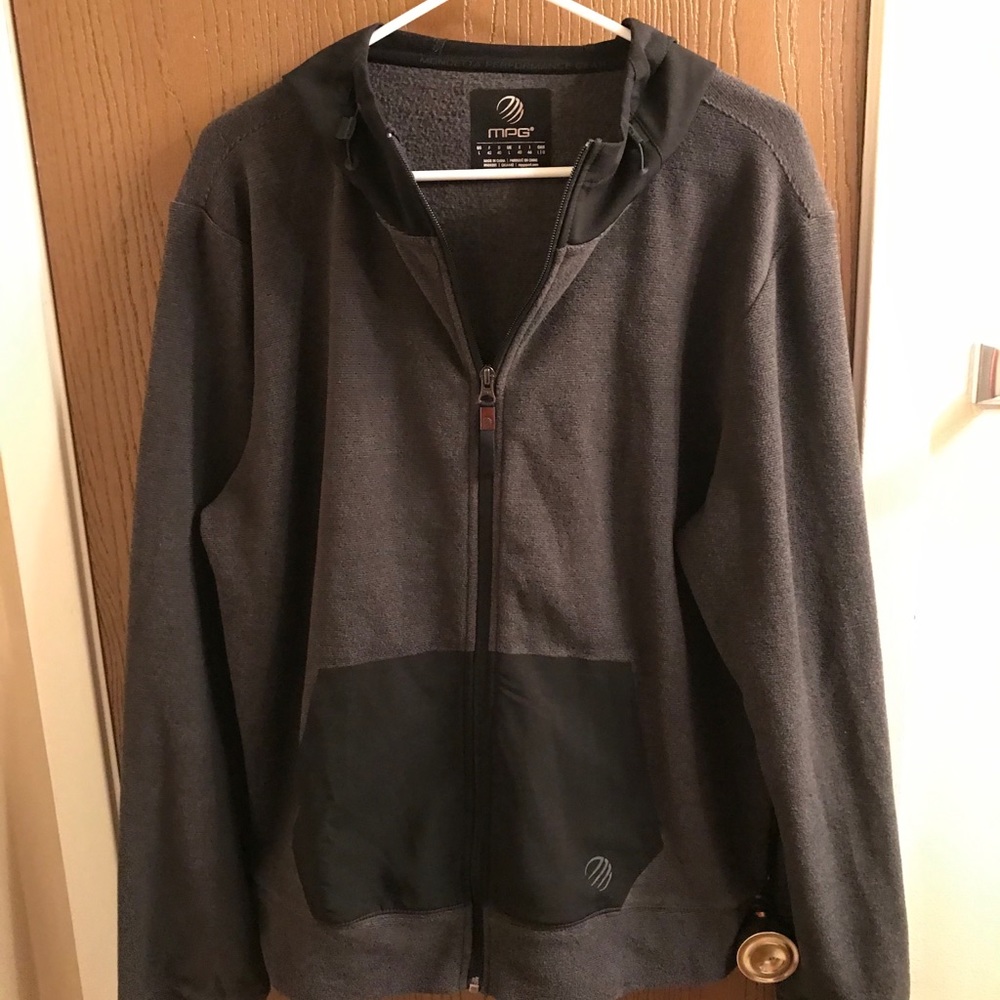 Men’s Large MPG Hoody - Like New Condition